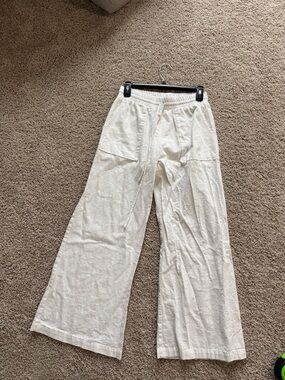 mahina White Elastic Waist Pull-On Pants